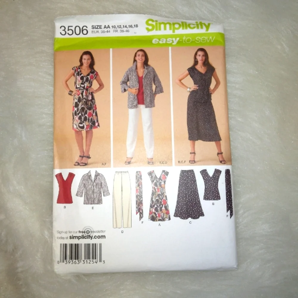 SIMPLICITY 3506 sz 10-18 Easy to sew Dress Skirt top Pants Sash